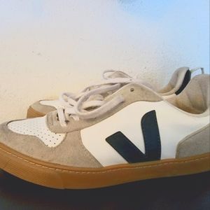 VEJA Sneakers - V-10 B-MESH WHITE NAUTICO US 6.5, EU 38